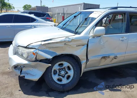 2003 Toyota Highlander Limited V6 z USA, uszkodzony, nr VIN JTEHF21A130151918